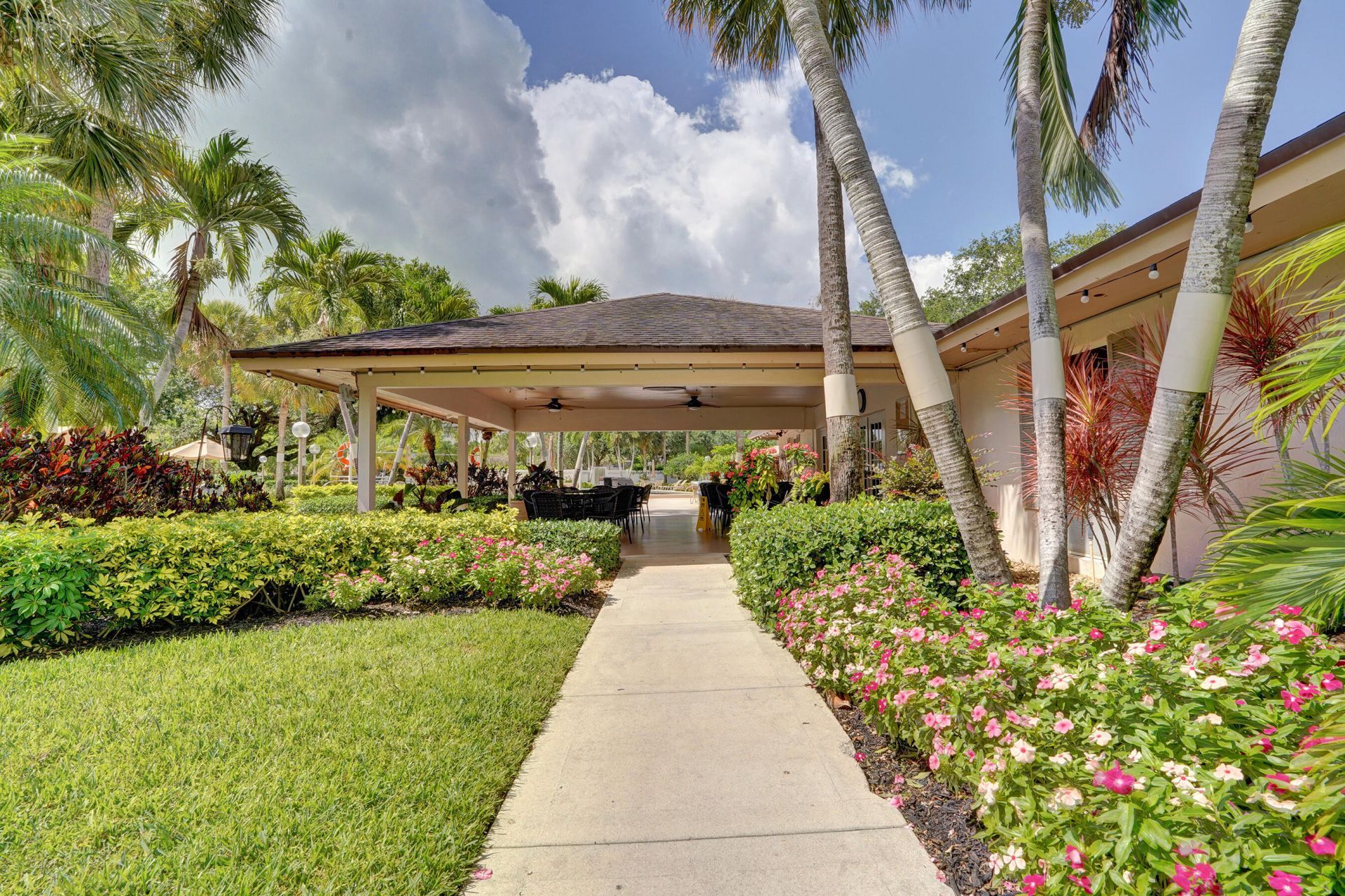3499 Oaks Way, Unit 205, Pompano Beach, FL 33069 Photo
