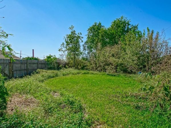 2320-24 CONGRESSMAN HEBERT Drive, Chalmette, LA 70043