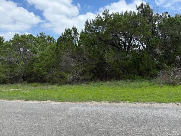 1252 HIGH HILLS DR, Canyon Lake, TX 78133