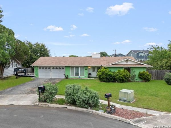 6823 Whitland, San Antonio, TX 78239