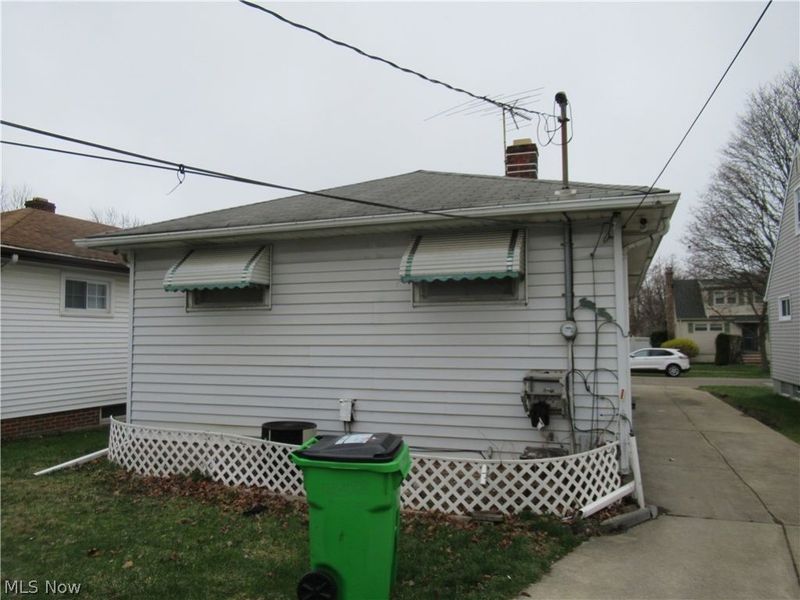330 Paul Street, Bedford, OH 44146 Photo 4