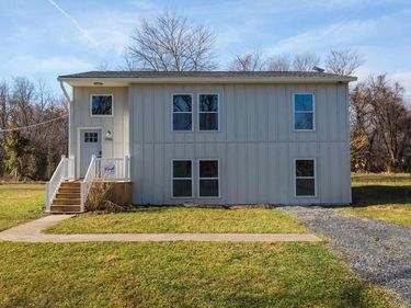 1795 AVON RD, AFTON, VA 22920