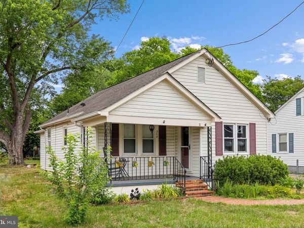 205 E CHATHAM STREET, FREDERICKSBURG, VA 22405