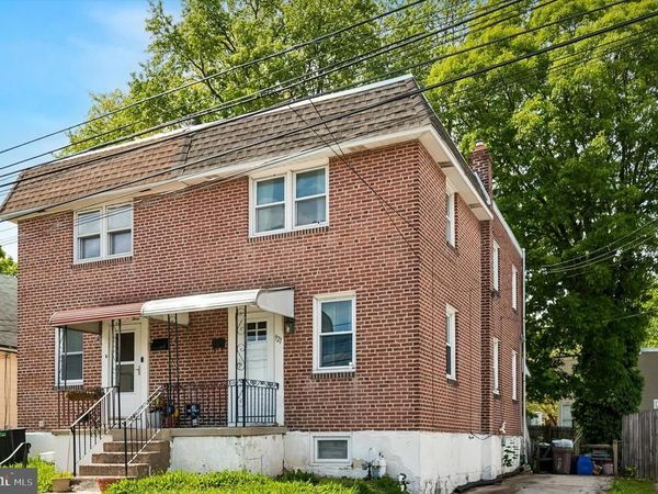 921 SPRUCE STREET, COLLINGDALE, PA 19023