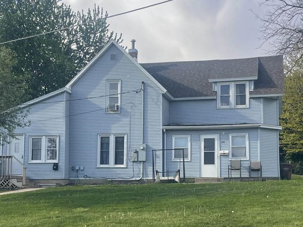 700 E 3Rd Street, Carroll, IA 51401