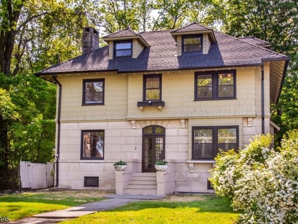245 Midland Ave, East Orange, NJ 07017