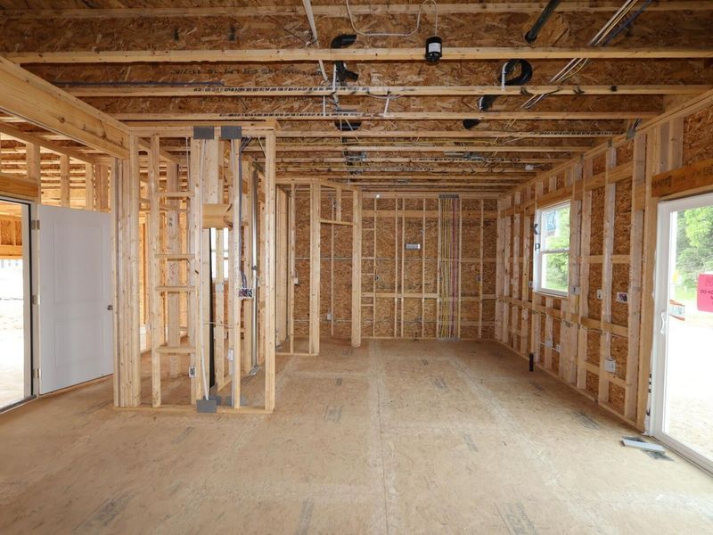 349 Oakmont Drive, Commercial Point, OH 43116 Photo 2