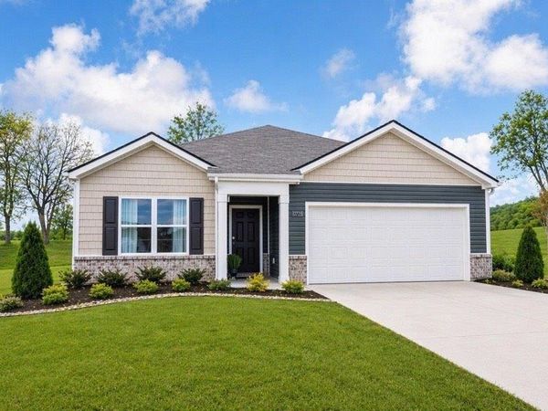 8248 Deepwater Ln, Ooltewah, TN 37363