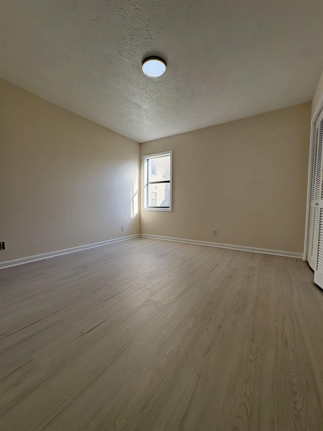755 Burcale Rd. Photo 9