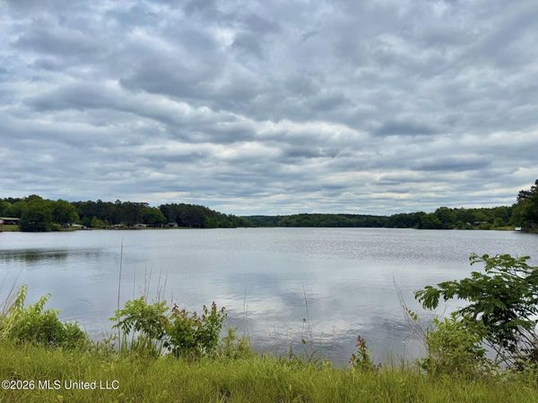 2180 Hurricane Lake Drive, Brookhaven, MS 39601