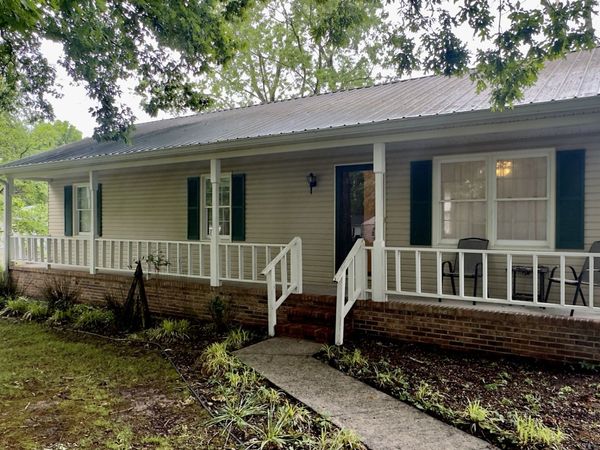 703 Stone Blvd, Tullahoma, TN 37388