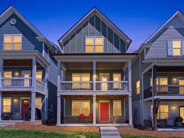 624 Parkvue Place Dr, Nashville, TN 37221