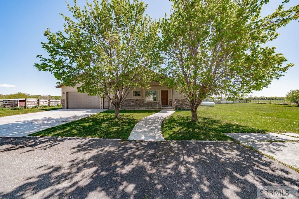3094 W 6800 S, Rexburg, ID 83440 Main Photo