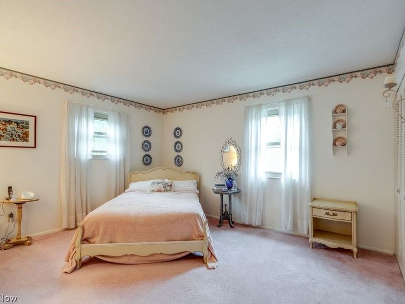 6100 Paisley Drive, North Olmsted, OH 44070 Photo 16