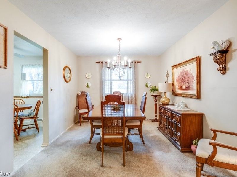6100 Paisley Drive, North Olmsted, OH 44070 Photo 6