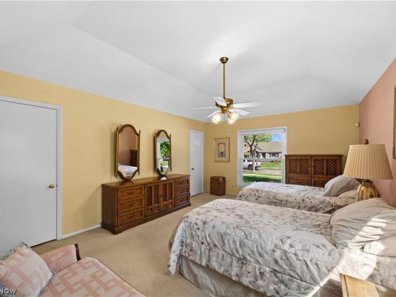 4450 Churchill Boulevard, Cleveland, OH 44118 Photo 13