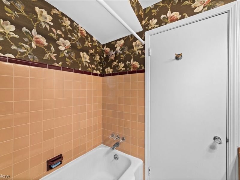 4450 Churchill Boulevard, Cleveland, OH 44118 Photo 18