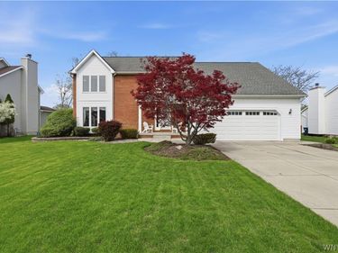 32 White Tail Run, Grand Island, NY 14072