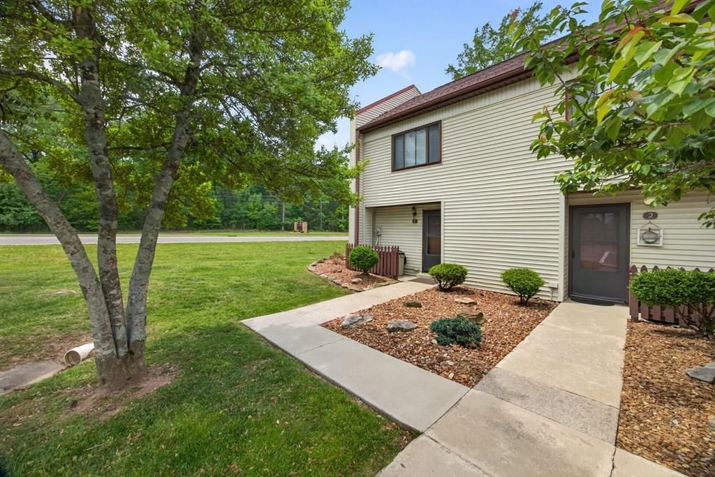 1 Wilshire Heights Dr, Crossville, TN 38558 Main Photo
