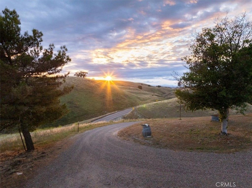 3775 E Highway 41, Paso Robles, CA 93446 Main Photo