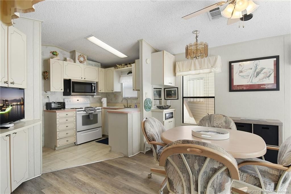 10701 S Ocean Drive, Unit 704, Jensen Beach, FL 34957 Photo