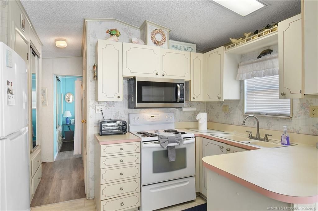 10701 S Ocean Drive, Unit 704, Jensen Beach, FL 34957 Photo