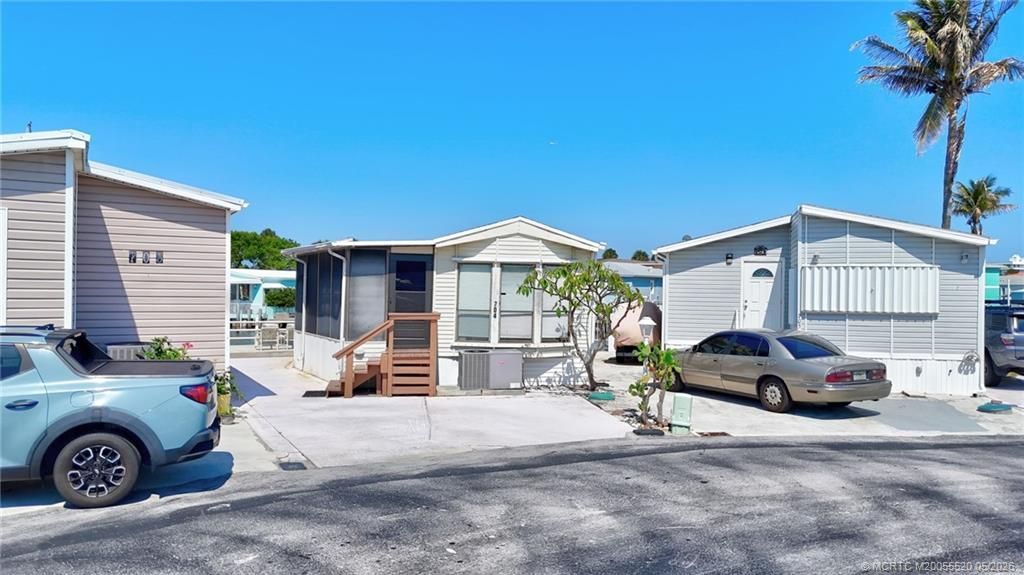10701 S Ocean Drive, Unit 704, Jensen Beach, FL 34957 Photo
