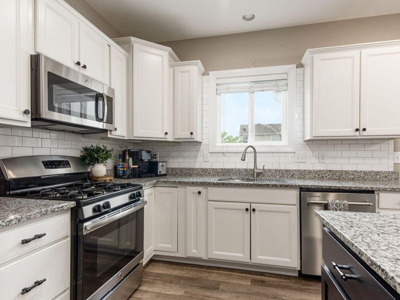 5933 Kilbeggan Street, Galloway, OH 43119 Photo 8