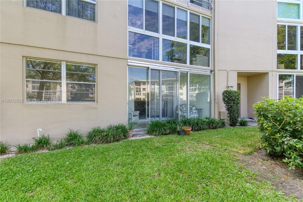 1701 Andros Isle, Unit F1, Coconut Creek, FL 33066 Photo