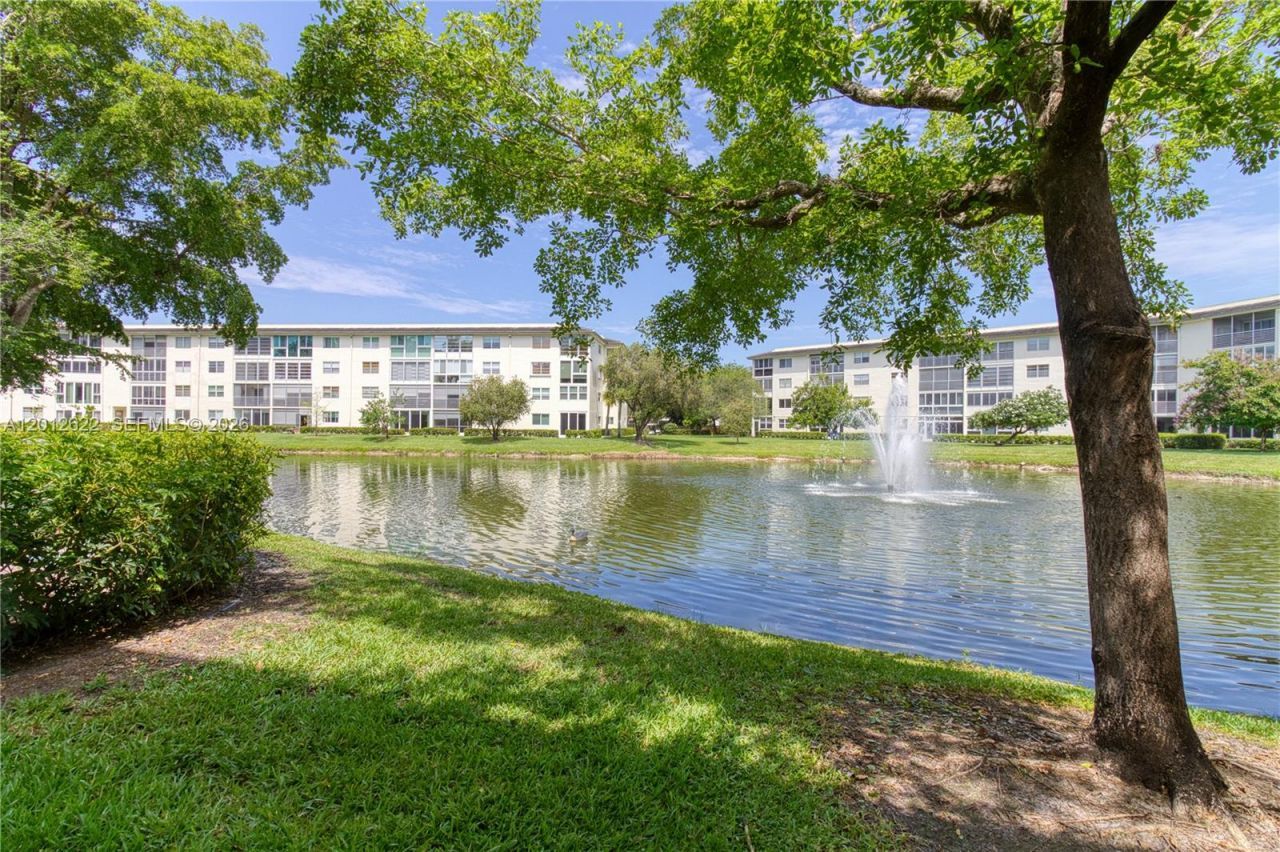 1701 Andros Isle, Unit F1, Coconut Creek, FL 33066 Photo