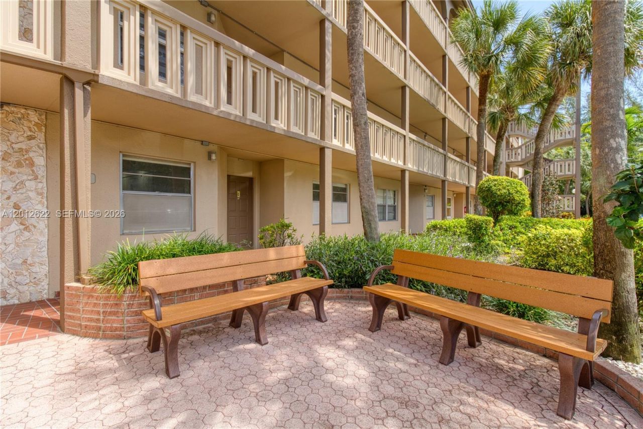 1701 Andros Isle, Unit F1, Coconut Creek, FL 33066 Photo