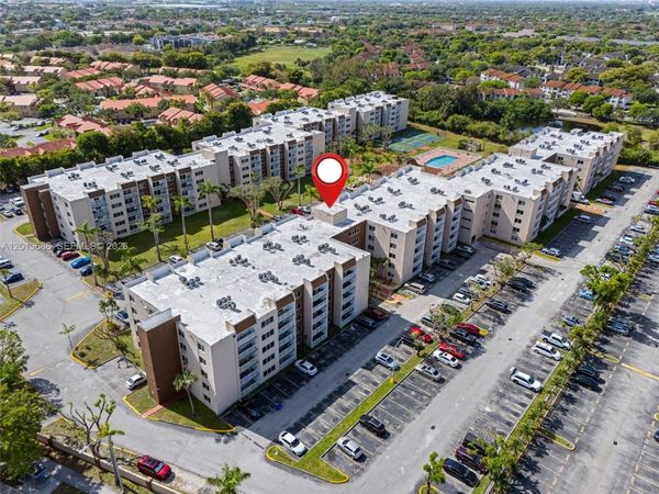 6950 Miami Gardens Dr , Unit 2-506, Hialeah, FL 33015