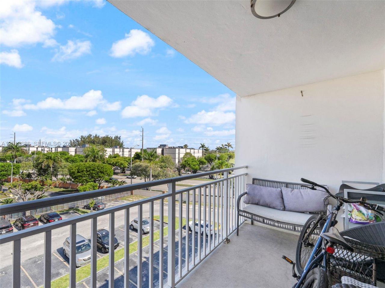 6950 Miami Gardens Dr , Unit 2-506, Hialeah, FL 33015 Photo