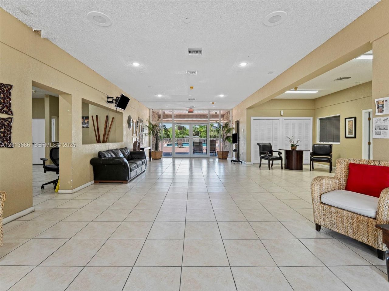 6950 Miami Gardens Dr , Unit 2-506, Hialeah, FL 33015 Photo