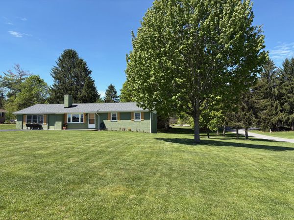 443 Mayapple Trl, Lewisburg, WV 24901