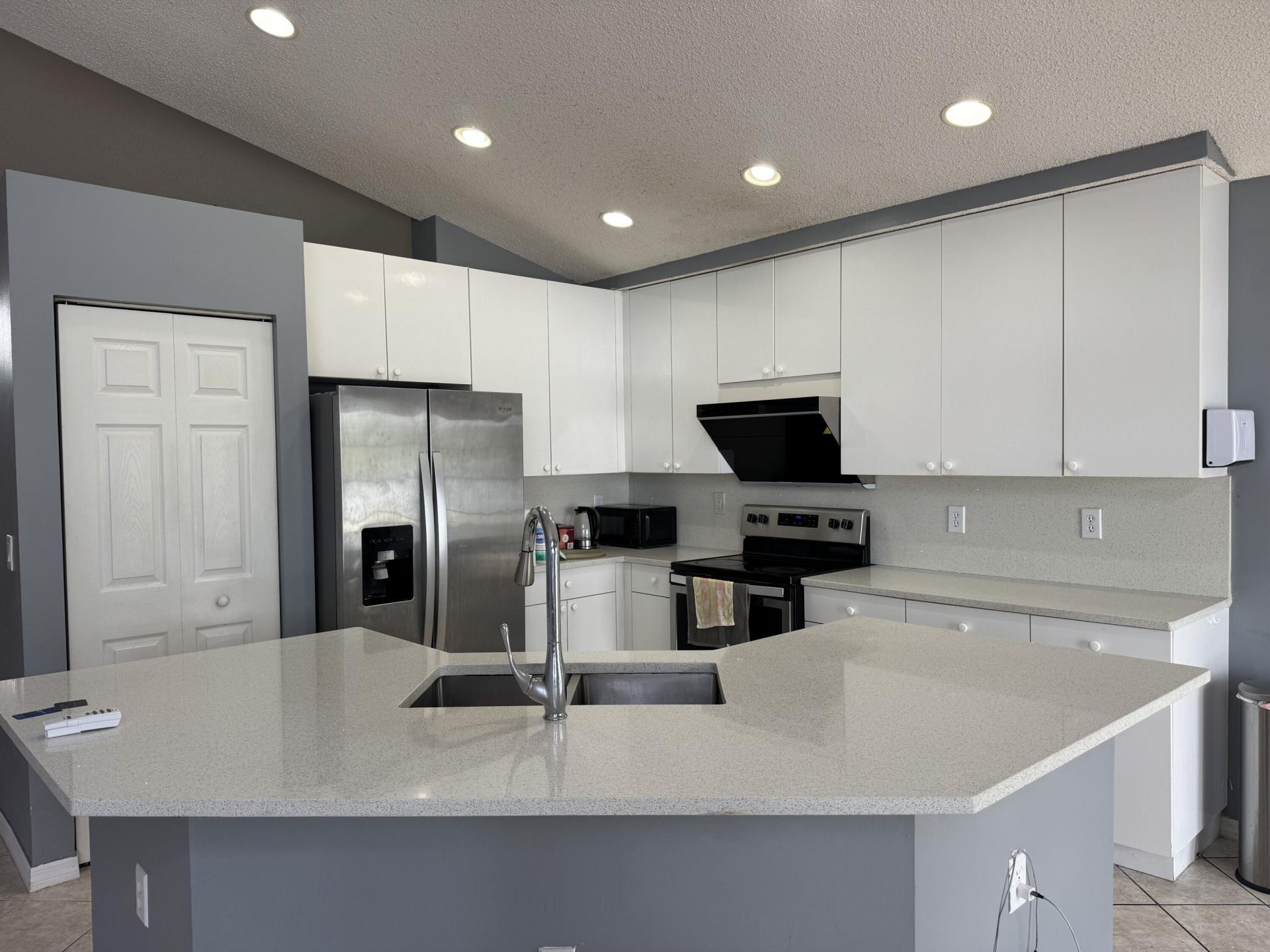 1490 NW 144th Avenue, Pembroke Pines, FL 33028 Photo