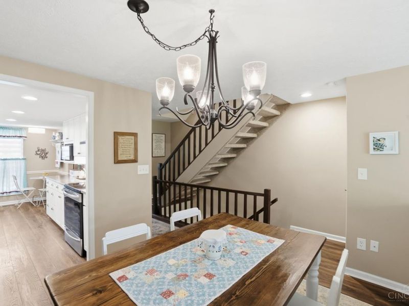 10857 Lakehurst Court, Sycamore Township, OH 45242 Photo 10
