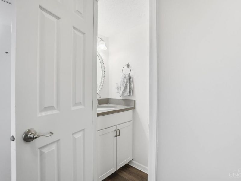 10857 Lakehurst Court, Sycamore Township, OH 45242 Photo 19