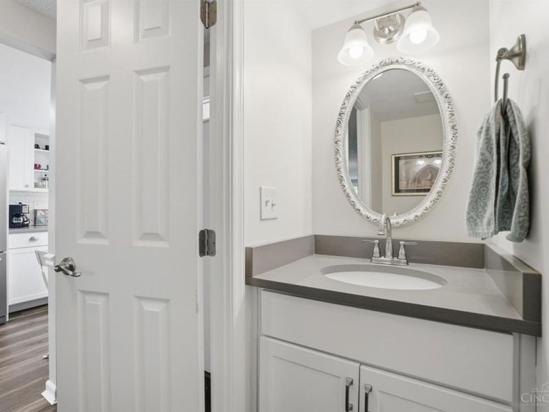 10857 Lakehurst Court, Sycamore Township, OH 45242 Photo 20