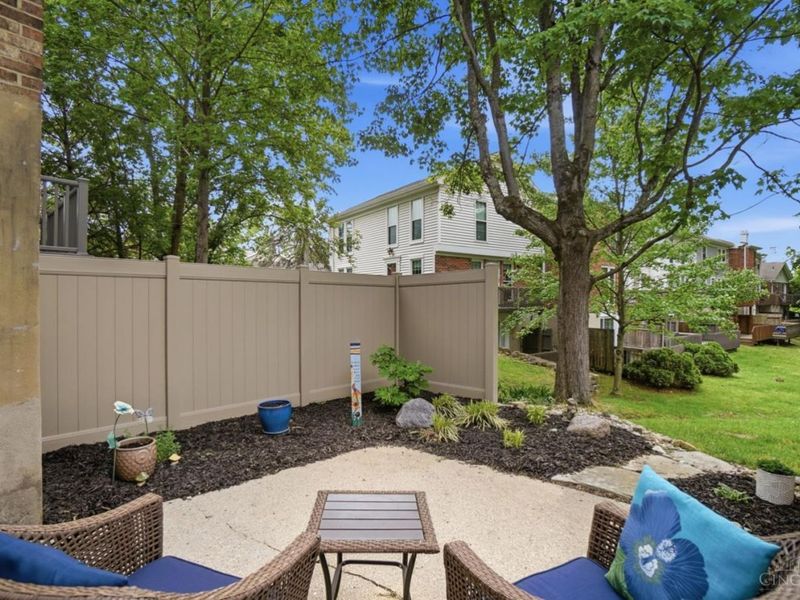 10857 Lakehurst Court, Sycamore Township, OH 45242 Photo 46