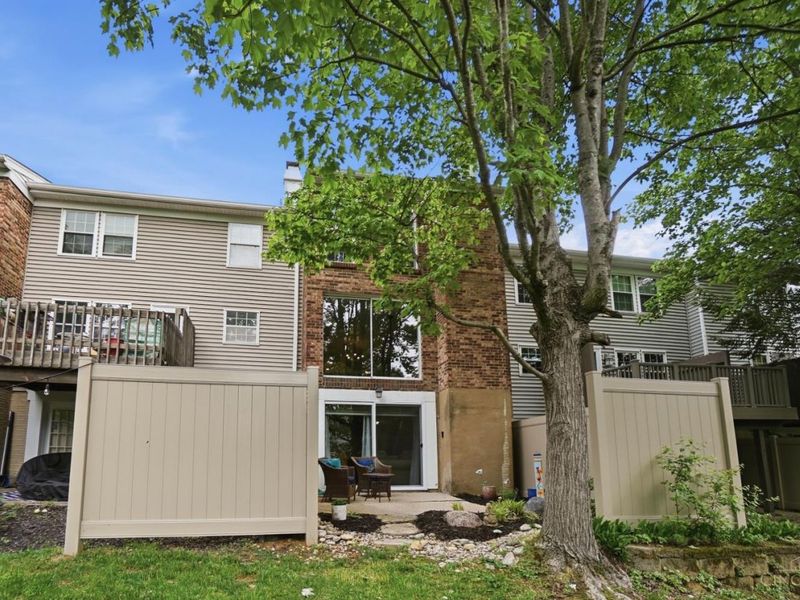 10857 Lakehurst Court, Sycamore Township, OH 45242 Photo 48