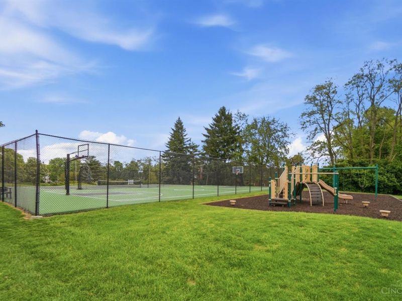10857 Lakehurst Court, Sycamore Township, OH 45242 Photo 57