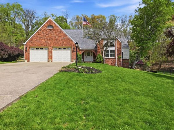 2397 Traci Drive, Pittsburgh, PA 15237