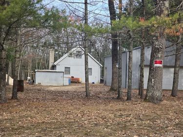 9027 S Lost Pine Avenue, Lake Twp, MI 49304