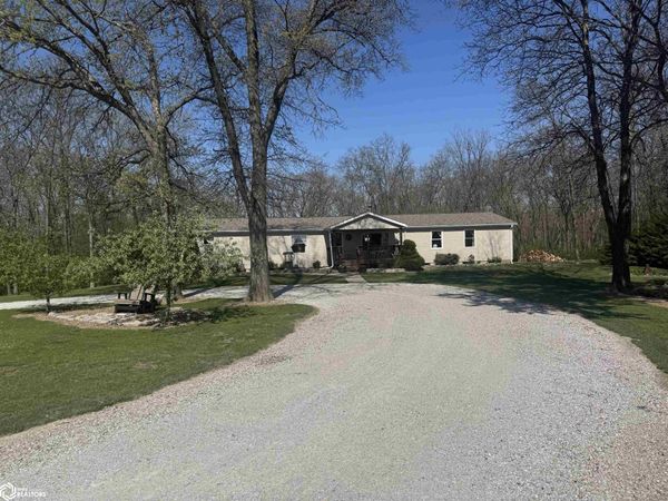 26417 205Th Street, Keosauqua, IA 52565