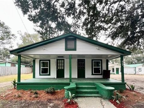 1013 WILKINSON Street , Mandeville, LA 70448