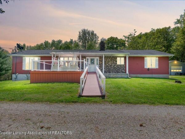 2278 Narrow Lake Road, Charlotte, MI 48813