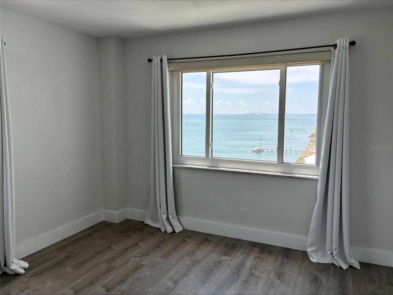 7200 Sunshine Skyway Lane S, Unit 9H, Saint Petersburg, FL 33711 Photo