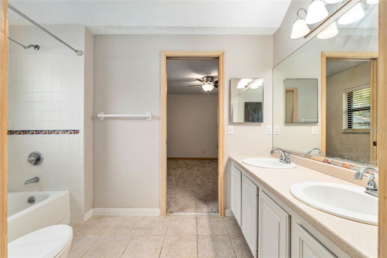 2023 SW 76th Terrace, Gainesville, FL 32607 Photo