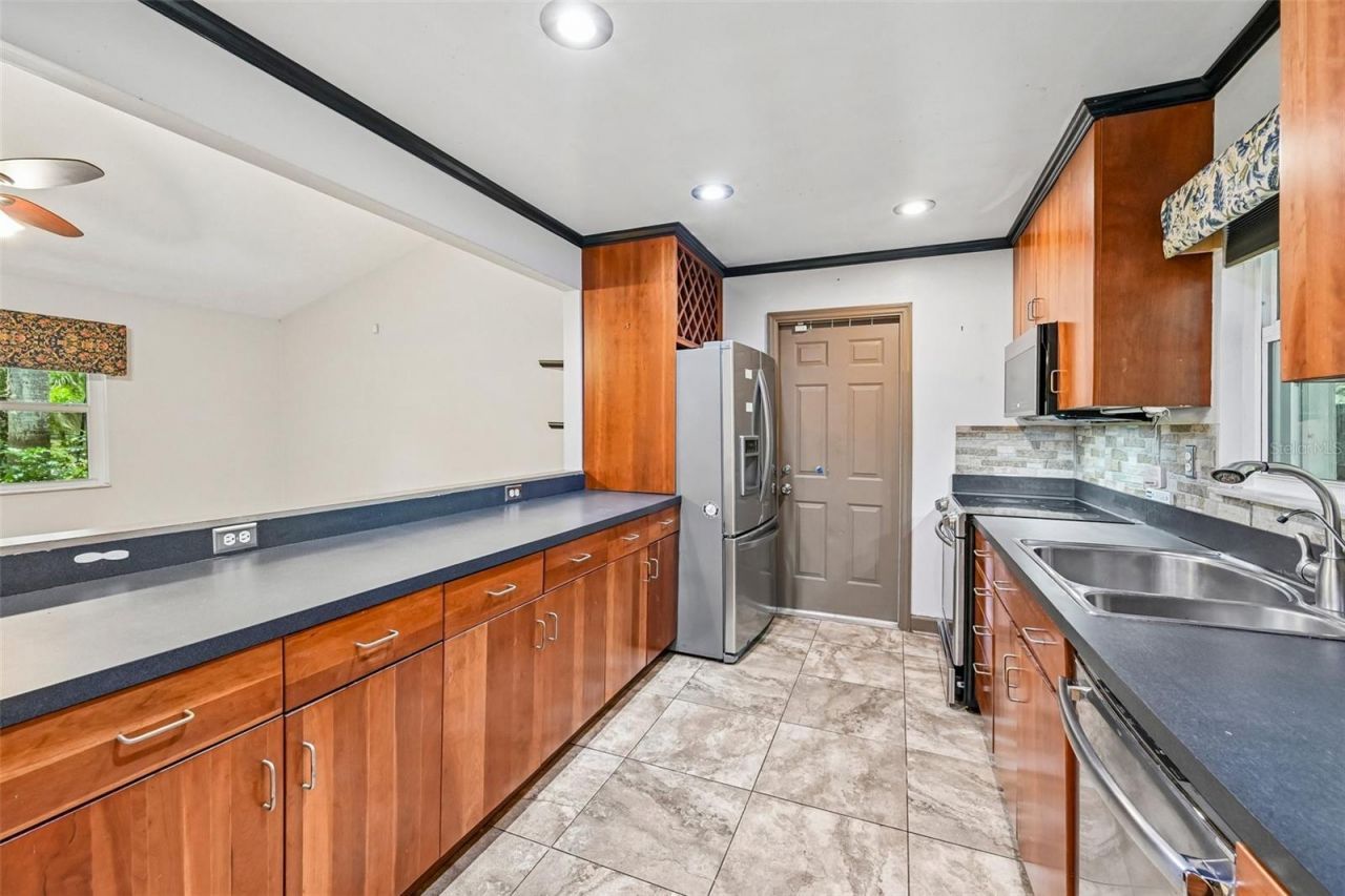 255 SW Salerno Road, Stuart, FL 34997 Photo